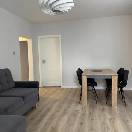 Grand Apartment *